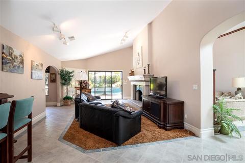 13711 Vista Poniente, Poway, CA 92064 photo 7