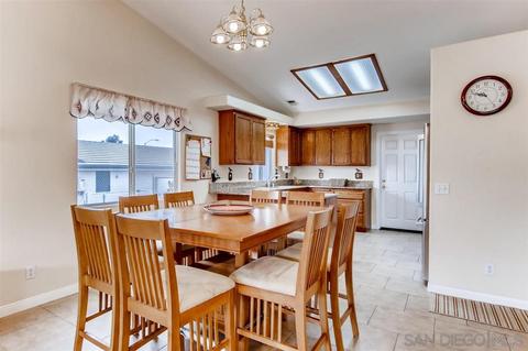 24209 Del Amo Rd, Ramona, CA 92065 photo 6