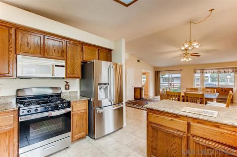 24209 Del Amo Rd, Ramona, CA 92065 photo 9