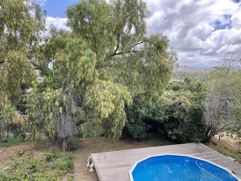 634 Schafer Pl, Escondido, CA 92025 photo 2