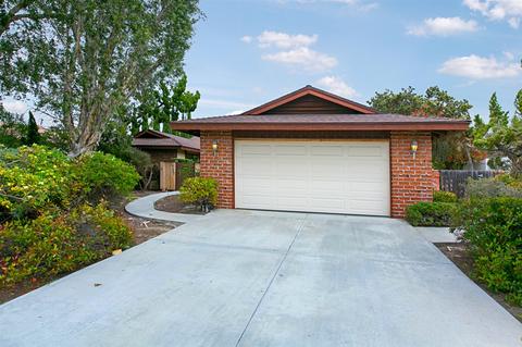 7732 Anillo Way, Carlsbad, CA 92009 photo 2