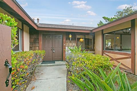 7732 Anillo Way, Carlsbad, CA 92009 photo 4