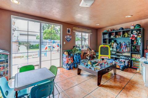 4 J St, Chula Vista, CA 91910 photo 11
