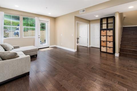 6937 Brass Pl, Carlsbad, CA 92009 photo 2