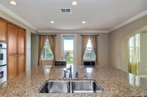 6815 Korite, Carlsbad, CA 92009 photo 9