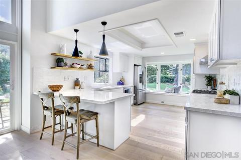5662 Caminito Isla, La Jolla, CA 92037 photo 4