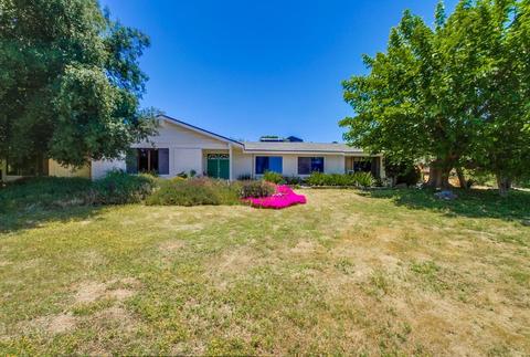 28580 Mountain Meadow Rd, Escondido, CA 92026 photo 1
