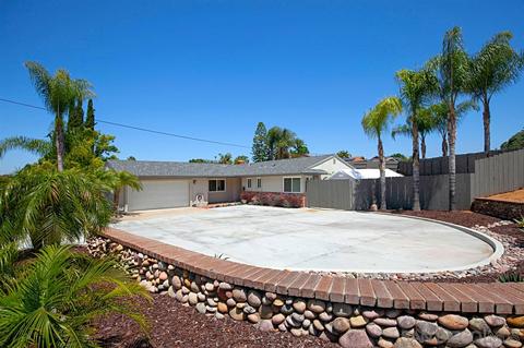 13530 Los Coches Rd E, El Cajon, CA 92021 photo 2