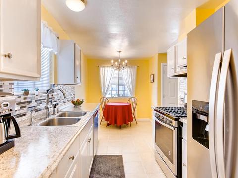 166 De La Rondo, Oceanside, CA 92057 photo 6