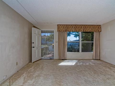 4521 Maple Ave, La Mesa, CA 91941 photo 4