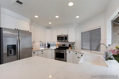 257 Lark Way, Oceanside, CA 92057 photo 9