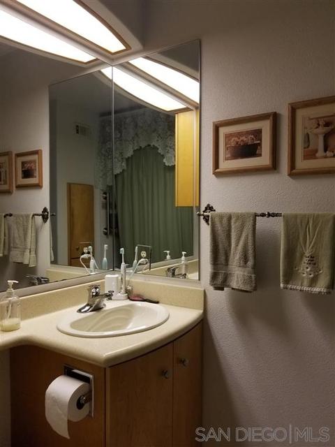 9845 Halberns Blvd, Santee, CA 92071 photo 14