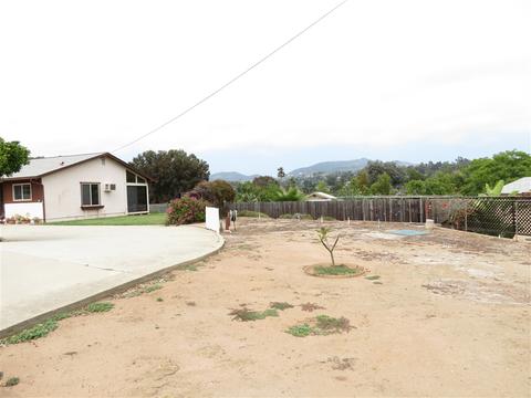 1009 Torole Cir, Vista, CA 92084 photo 19