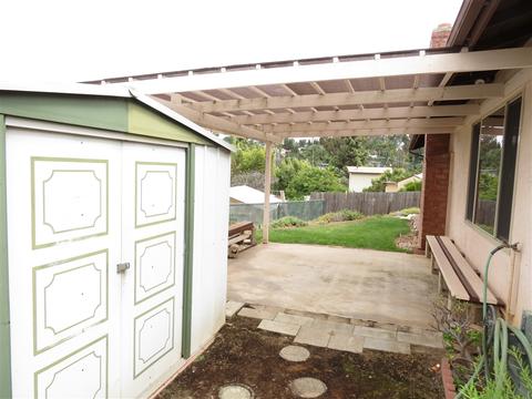 1009 Torole Cir, Vista, CA 92084 photo 23