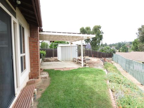 1009 Torole Cir, Vista, CA 92084 photo 6