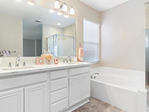 1377 Enchante Way, Oceanside, CA 92056 photo 16