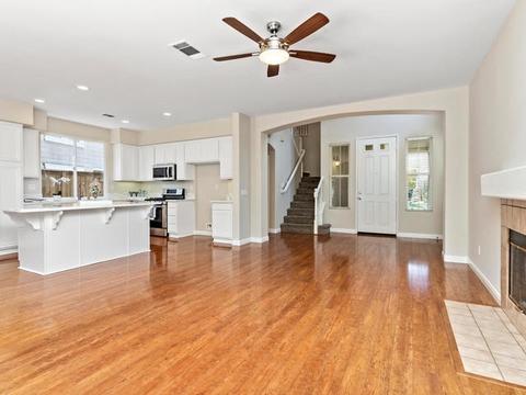 1377 Enchante Way, Oceanside, CA 92056 photo 6