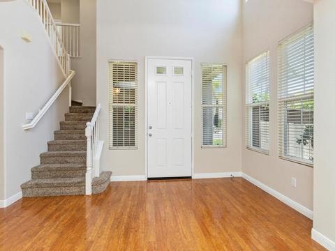 1377 Enchante Way, Oceanside, CA 92056 photo 2