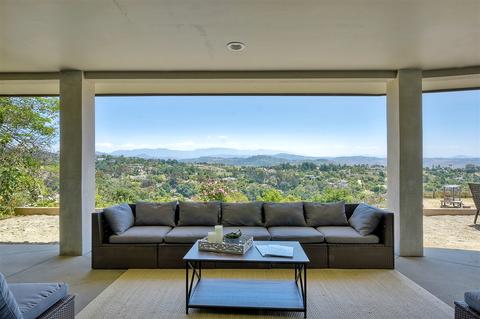 3750 Alta Vista Dr, Fallbrook, CA 92028 photo 2