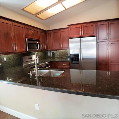 770 Mosaic Cir, Oceanside, CA 92057 photo 2