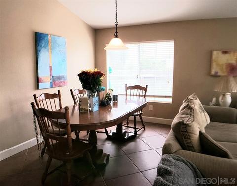 770 Mosaic Cir, Oceanside, CA 92057 photo 8