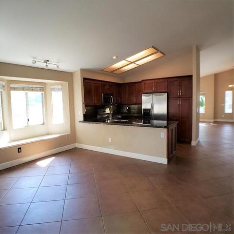 770 Mosaic Cir, Oceanside, CA 92057 photo 10