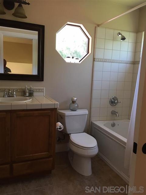 1718 Tecalote Dr #18, Fallbrook, CA 92028 photo 12