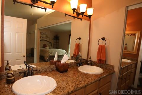 1760 Shadow Gln, Escondido, CA 92029 photo 18