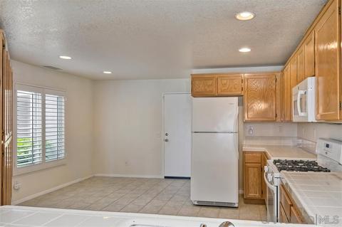 5030 Codorniz Way #27, Oceanside, CA 92057 photo 9
