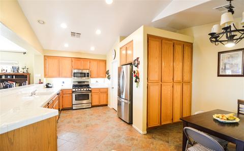 2325 Hyacinth Rd, Alpine, CA 91901 photo 4