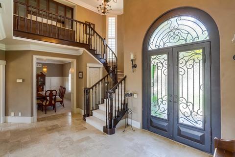 10055 Pebble Creek Ln, El Cajon, CA 92021 photo 4