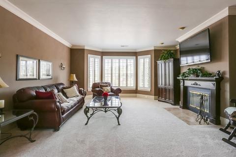 10055 Pebble Creek Ln, El Cajon, CA 92021 photo 6