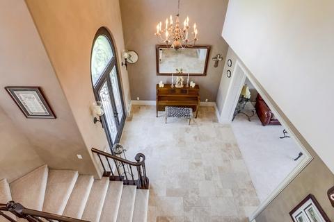 10055 Pebble Creek Ln, El Cajon, CA 92021 photo 5