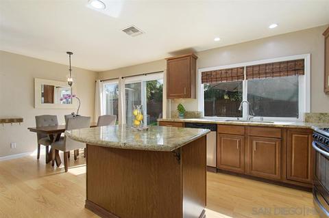 13003 Gate Dr, Poway, CA 92064 photo 11