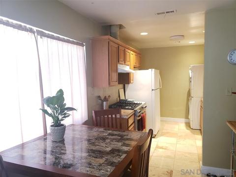 7915 Wistful Vis, Santee, CA 92071 photo 4