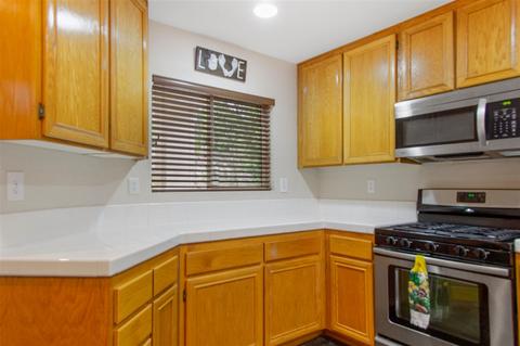 29840 Platanus Dr, Escondido, CA 92026 photo 4
