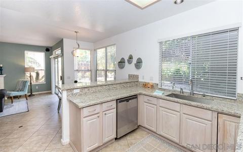 1088 Funquest Dr, Fallbrook, CA 92028 photo 7