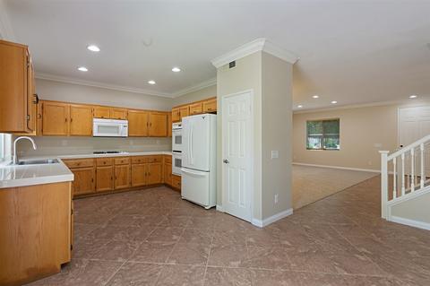 328 Monte Vista Way, Oceanside, CA 92057 photo 6