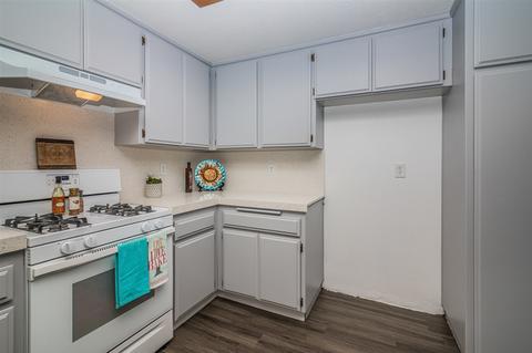 575 E Bobier, Vista, CA 92084 photo 9