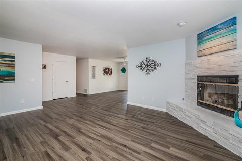 575 E Bobier, Vista, CA 92084 photo 3