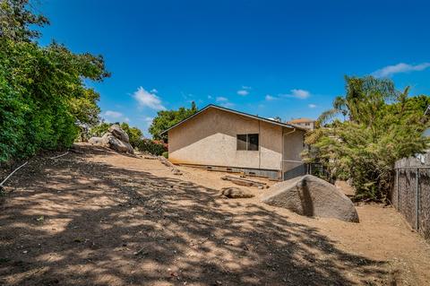575 E Bobier, Vista, CA 92084 photo 19