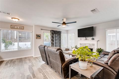 786 Mosaic Cir, Oceanside, CA 92057 photo 15