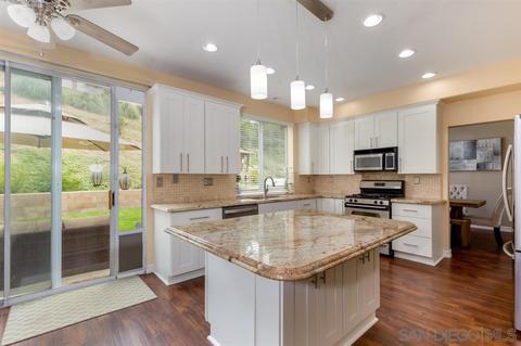 914 Saint Germain Rd, Chula Vista, CA 91913 photo 3