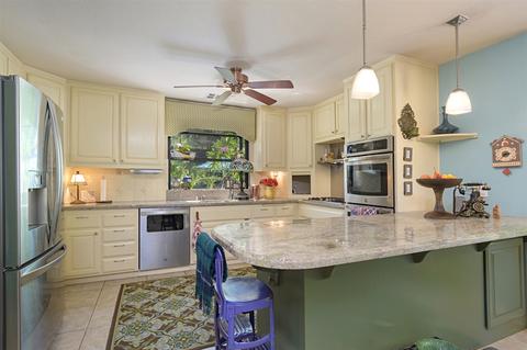2654 Gianelli Ln, Escondido, CA 92025 photo 9