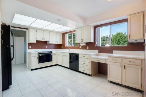 308 Leslie Ln, Escondido, CA 92026 photo 10