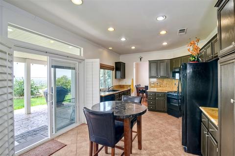 345 Point Windemere Pl, Oceanside, CA 92057 photo 12