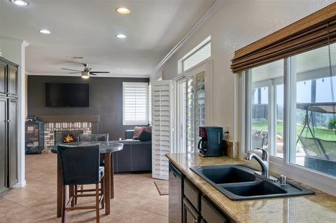 345 Point Windemere Pl, Oceanside, CA 92057 photo 17