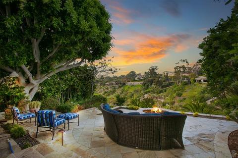 7791 Starlight Dr, La Jolla, CA 92037 photo 4