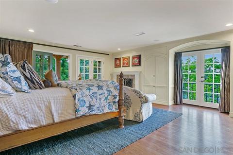 7791 Starlight Dr, La Jolla, CA 92037 photo 18
