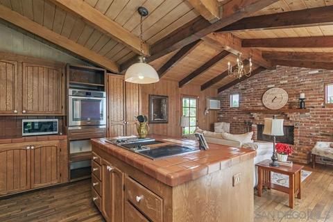 4559 Sleeping Indian Rd, Fallbrook, CA 92028 photo 10